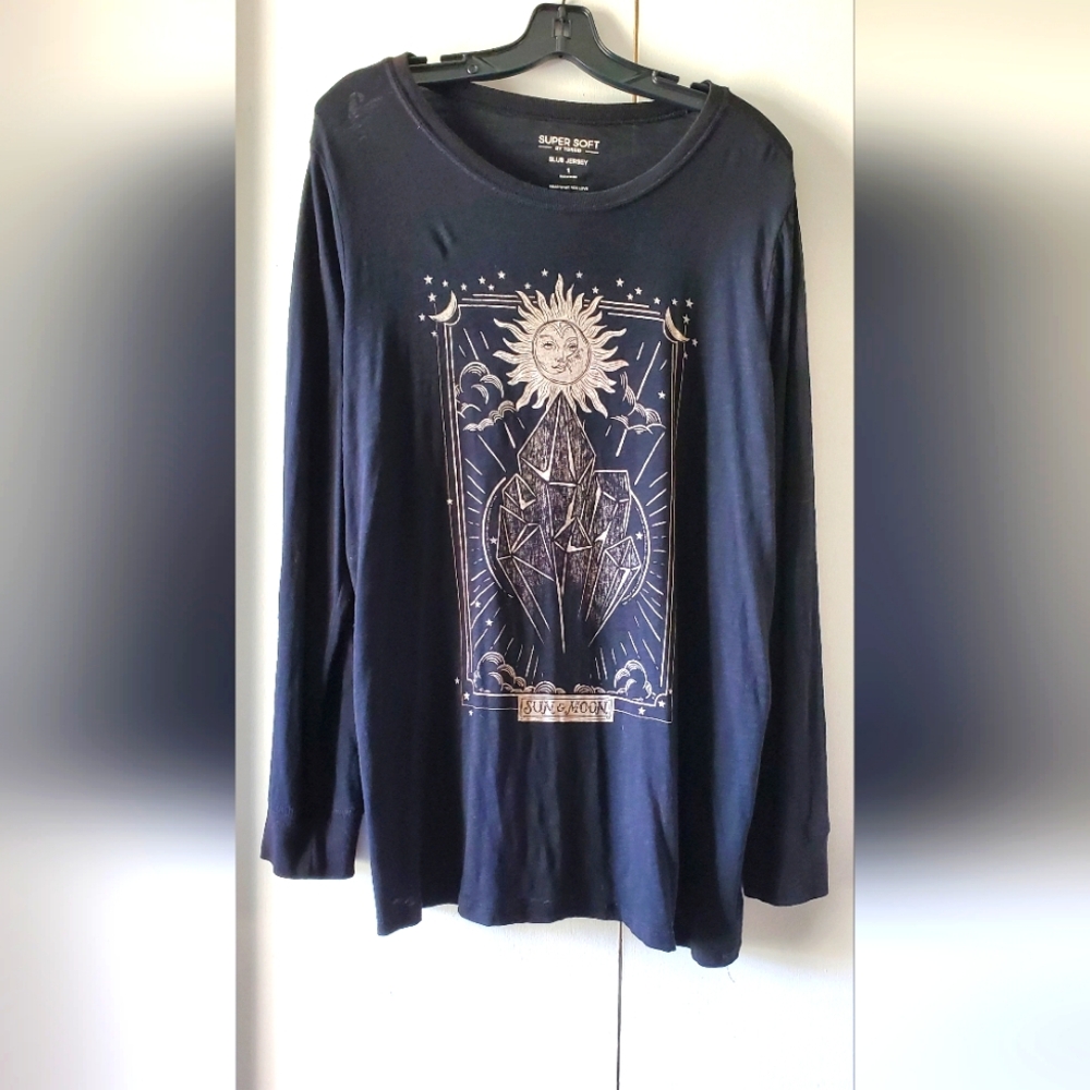 Torrid slub jersey sun & moon graphics long sleeve black shirt size 1